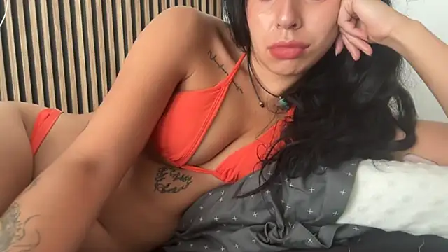 Snapshot of sweetbrunette22 chatting on 04/09/26, 10:48 sweetbrunette22 online show from 04/09/26, 10:48