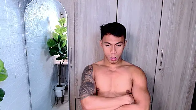 PinooyMilker online show from 11/10/25, 06:12