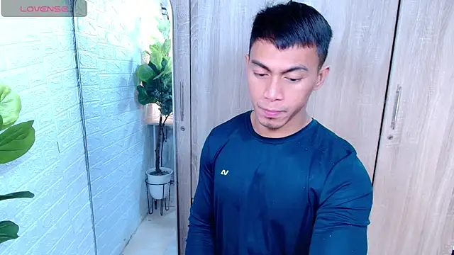 PinooyMilker online show from 12/14/25, 08:57