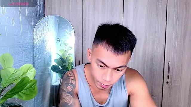 PinooyMilker online show from 04/15/26, 03:24