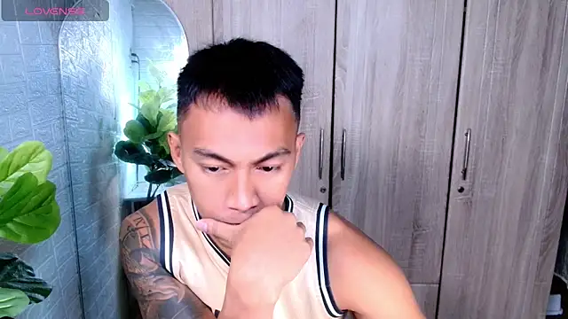 Snapshot of PinooyMilker chatting on 04/16/26, 05:14 PinooyMilker online show from 04/16/26, 05:14