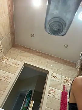 EvvaMur online show from 02/17/26, 01:57