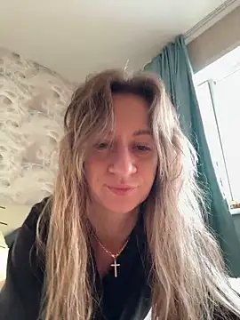 EvvaMur online show from 03/05/26, 01:56