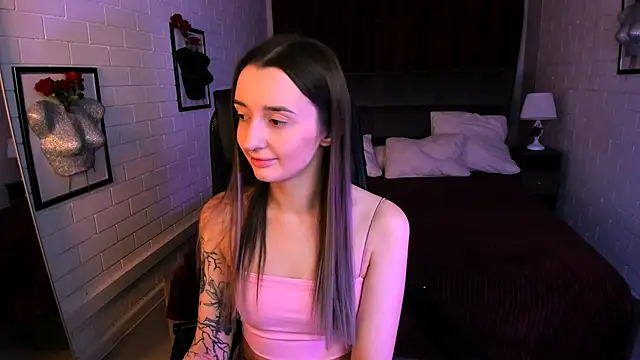 Snapshot of AliceLids chatting on 11/11/25, 01:22 AliceLids online show from 11/11/25, 01:22