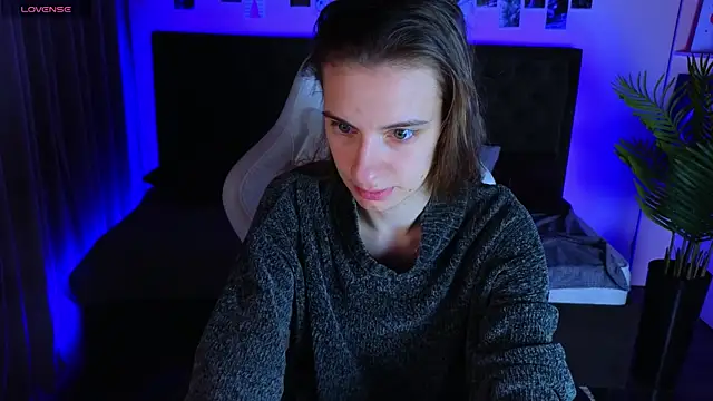 Snapshot of kaleriyaa_ chatting on 09/20/25, 01:28 kaleriyaa online show from 09/20/25, 01:28