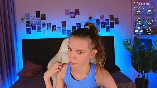 Snapshot of kaleriyaa_ chatting on 09/28/25, 01:22 kaleriyaa online show from 09/28/25, 01:22