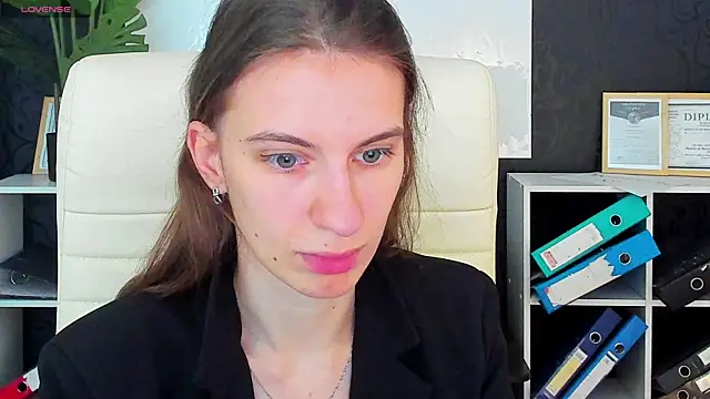 Snapshot of kaleriyaa_ chatting on 09/29/25, 01:33 kaleriyaa online show from 09/29/25, 01:33