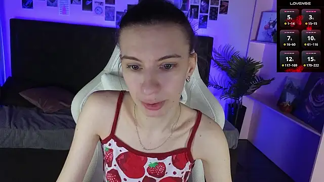 kaleriyaa  online show from 02/15/26, 01:35