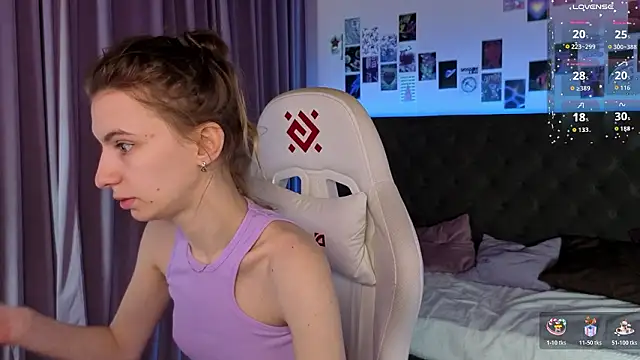 Snapshot of kaleriyaa_ chatting on 03/15/26, 01:22 kaleriyaa online show from 03/15/26, 01:22