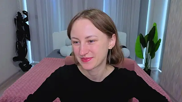 LuluChiiii online show from 11/10/25, 10:47