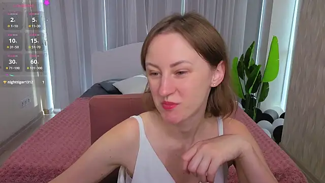 LuluChiiii online show from 11/27/25, 10:50