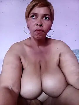 yummyhottie-clit online show from 10/09/25, 12:58