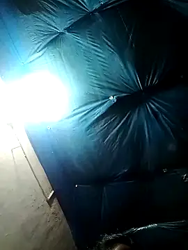 Anisha 001 online show from 10/22/25, 01:33