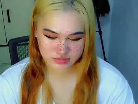 Snapshot of Annierose_ts chatting on 01/13/26, 10:04 Annierose ts online show from 01/13/26, 10:04