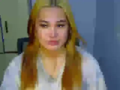 Snapshot of Annierose_ts chatting on 01/19/26, 04:27 Annierose ts online show from 01/19/26, 04:27