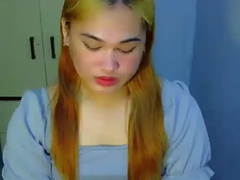 Snapshot of Annierose_ts chatting on 02/05/26, 12:48 Annierose ts online show from 02/05/26, 12:48