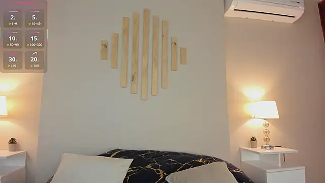 natachadiaz  online show from 09/18/25, 11:23