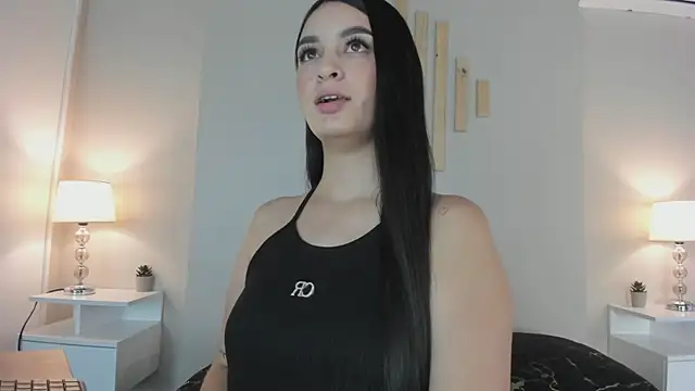 natachadiaz  online show from 11/24/25, 11:21