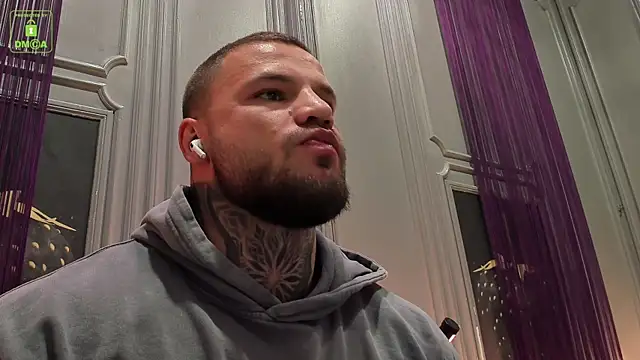 OliverSport online show from 10/16/25, 03:35