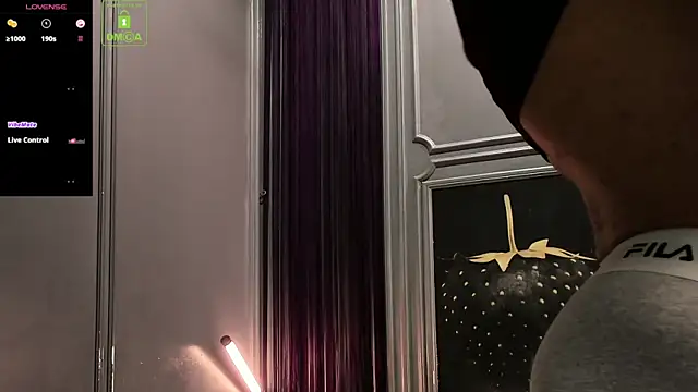 Snapshot of OliverSport chatting on 03/23/26, 04:00 OliverSport online show from 03/23/26, 04:00