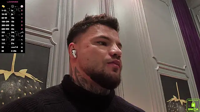 Snapshot of OliverSport chatting on 04/04/26, 10:57 OliverSport online show from 04/04/26, 10:57