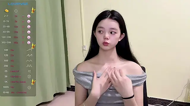 Nicole-13 online show from 09/30/25, 01:16