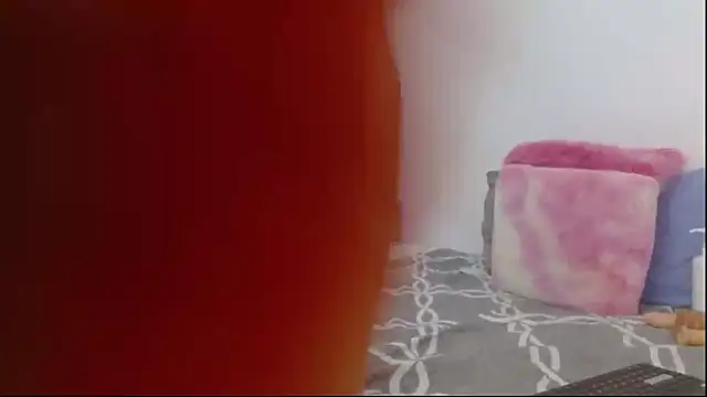 Snapshot of suzanhot_30 chatting on 09/18/25, 09:06 suzanhot 30 online show from 09/18/25, 09:06