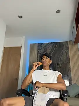 JulienSaint online show from 09/12/25, 12:16