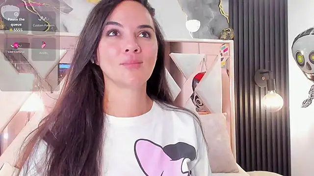 Alijohansonn online show from 10/31/25, 04:08