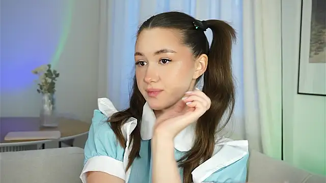 Snapshot of vvillywonka chatting on 03/18/26, 02:04 vvillywonka online show from 03/18/26, 02:04