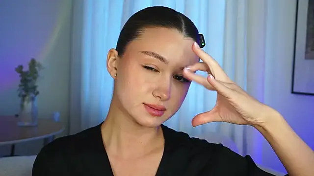 Snapshot of vvillywonka chatting on 04/08/26, 01:38 vvillywonka online show from 04/08/26, 01:38