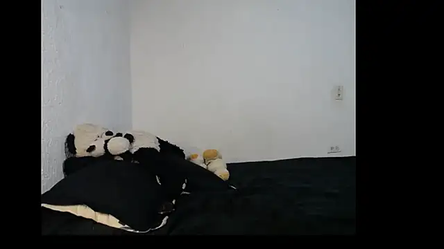 Snapshot of Ruby_zs chatting on 09/20/25, 02:12 Ruby zs online show from 09/20/25, 02:12