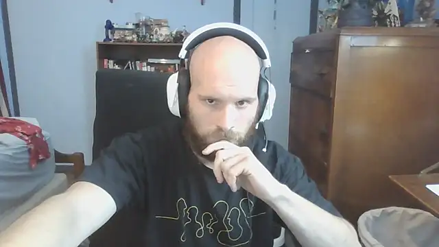 Snapshot of PDrents chatting on 10/15/25, 08:53 PDrents online show from 10/15/25, 08:53