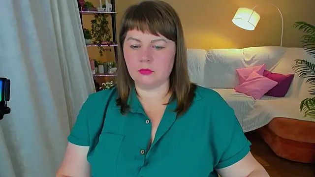 Snapshot of CrystaalStaar chatting on 09/29/25, 07:51 CrystaalStaar online show from 09/29/25, 07:51