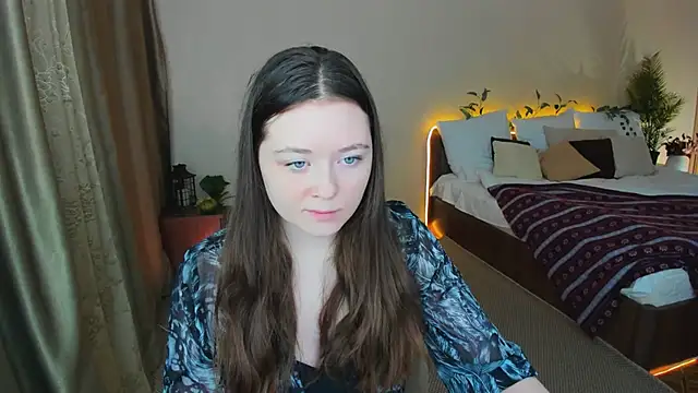 AlluringLookk online show from 02/05/26, 09:25