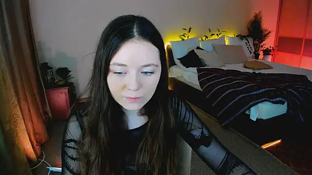 AlluringLookk online show from 02/08/26, 04:43