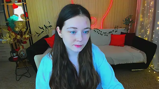 Snapshot of AlluringLookk chatting on 04/19/26, 04:28 AlluringLookk online show from 04/19/26, 04:28