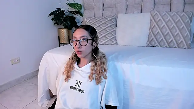 LauMiller online show from 09/25/25, 08:56