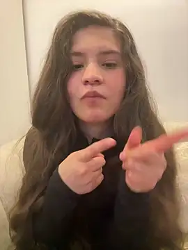 Emilyybennet  online show from 05/02/26, 01:10