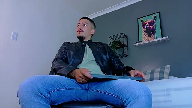 MrFox   online show from 03/06/26, 11:39