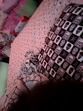 Snapshot of chocolate_bella chatting on 03/15/26, 01:39 chocolate bella online show from 03/15/26, 01:39