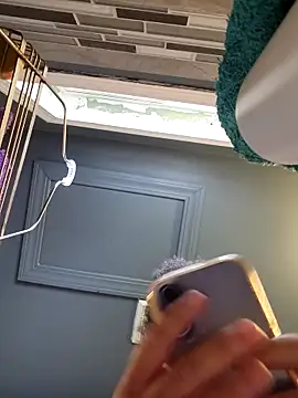 Snapshot of chocolate_bella chatting on 03/26/26, 01:06 chocolate bella online show from 03/26/26, 01:06