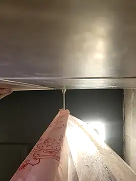 Snapshot of chocolate_bella chatting on 04/22/26, 04:04 chocolate bella online show from 04/22/26, 04:04