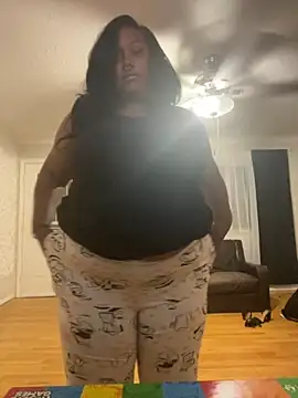 Cocomamii1 online show from 11/11/25, 02:33