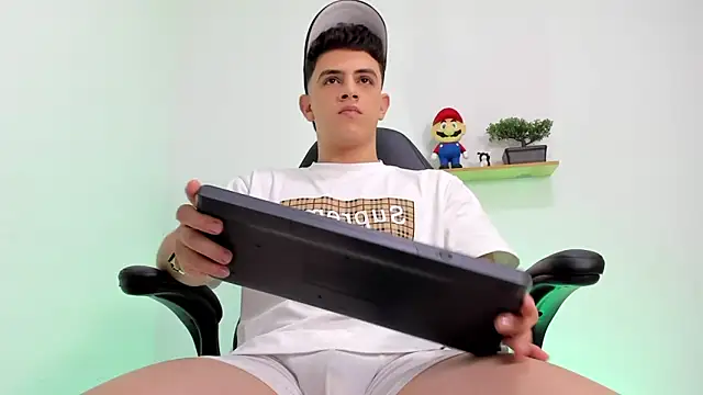 Mikecooper online show from 01/14/26, 03:01