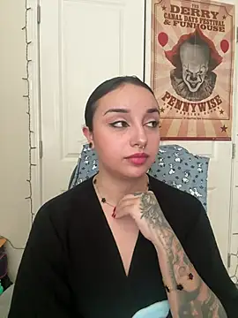 CharmingMaddie online show from 02/10/26, 05:06