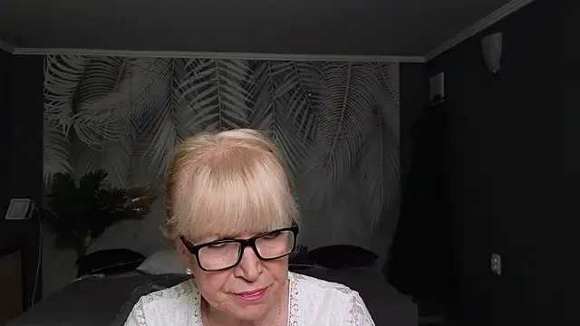 Sabina Ros online show from 10/27/25, 07:23