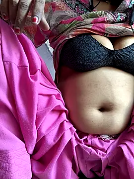 Love-pari077 online show from 11/05/25, 07:30