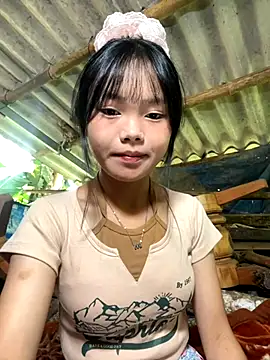 Snapshot of AdamLazis chatting on 09/12/25, 12:44 AdamLazis online show from 09/12/25, 12:44