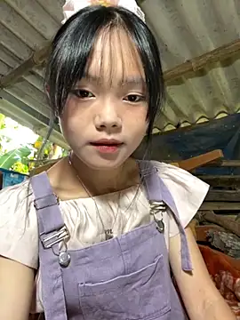 Snapshot of AdamLazis chatting on 09/16/25, 01:17 AdamLazis online show from 09/16/25, 01:17